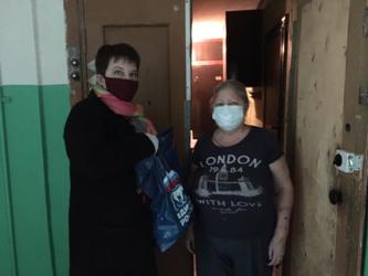 Татьяна Кузнецова оказала помощь жителям Заводского района